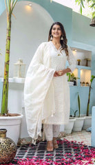 Chickenkari Kurti Pant Set With Embroidered Lace And Chanderi Dupatta