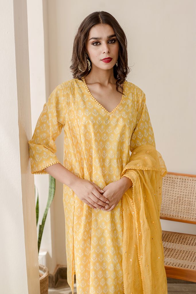 Anjuli Yellow Straight Kurta Set
