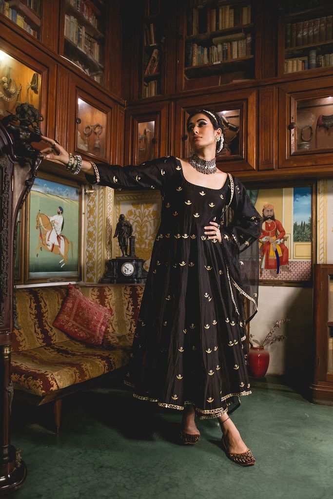 Gold Chand Patti Chandni Black Muslin Anarkali Set With Organza Dupatta