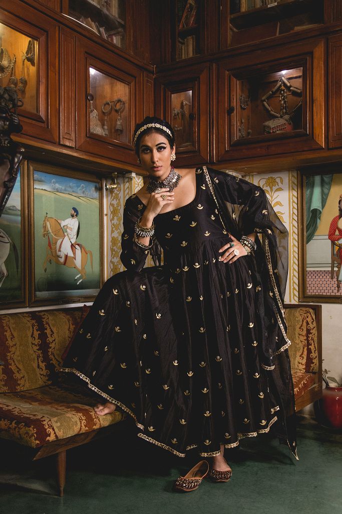 Gold Chand Patti Chandni Black Muslin Anarkali Set With Organza Dupatta