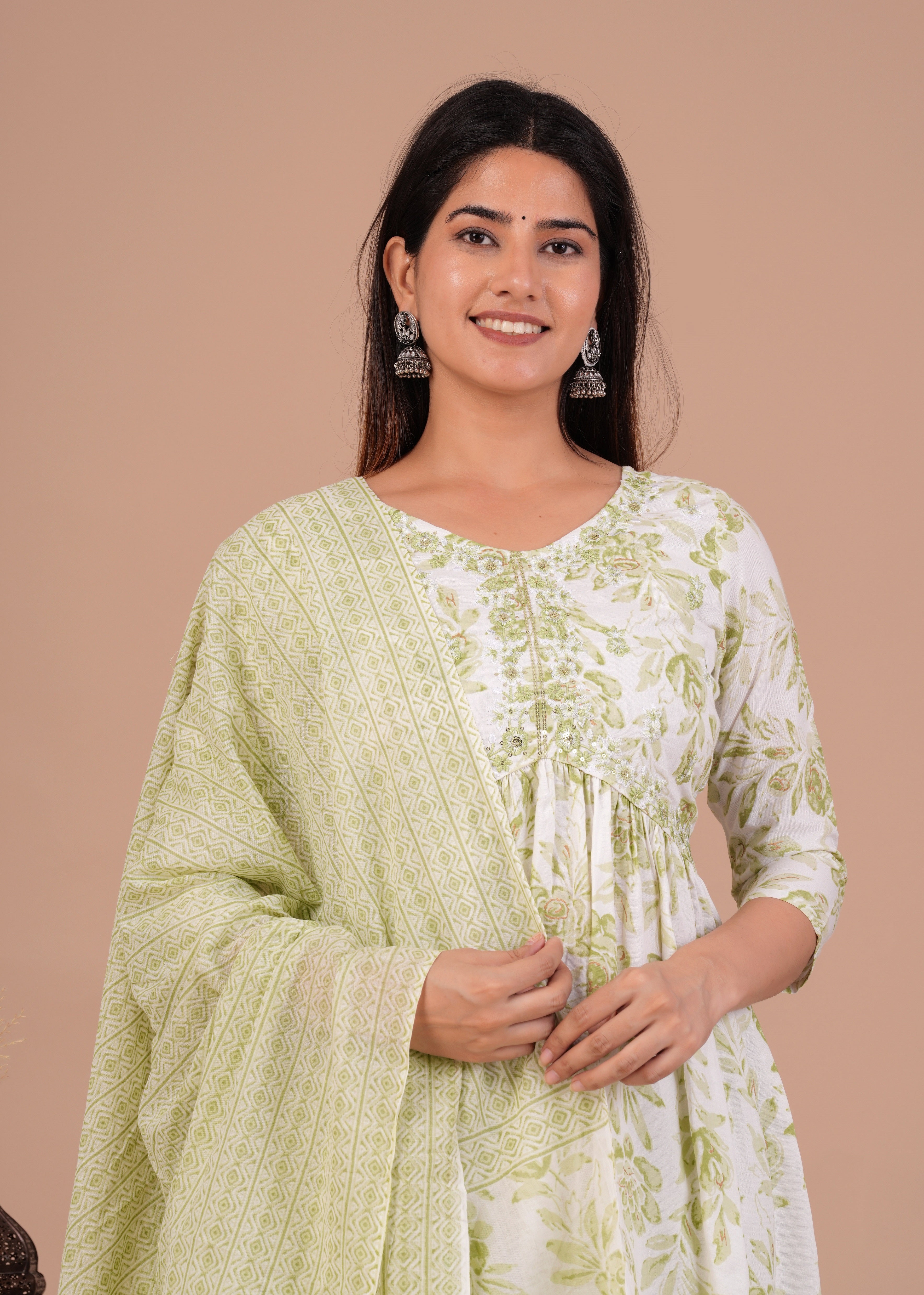 Women Rayon Kurta Pant Dupatta Set Light Green