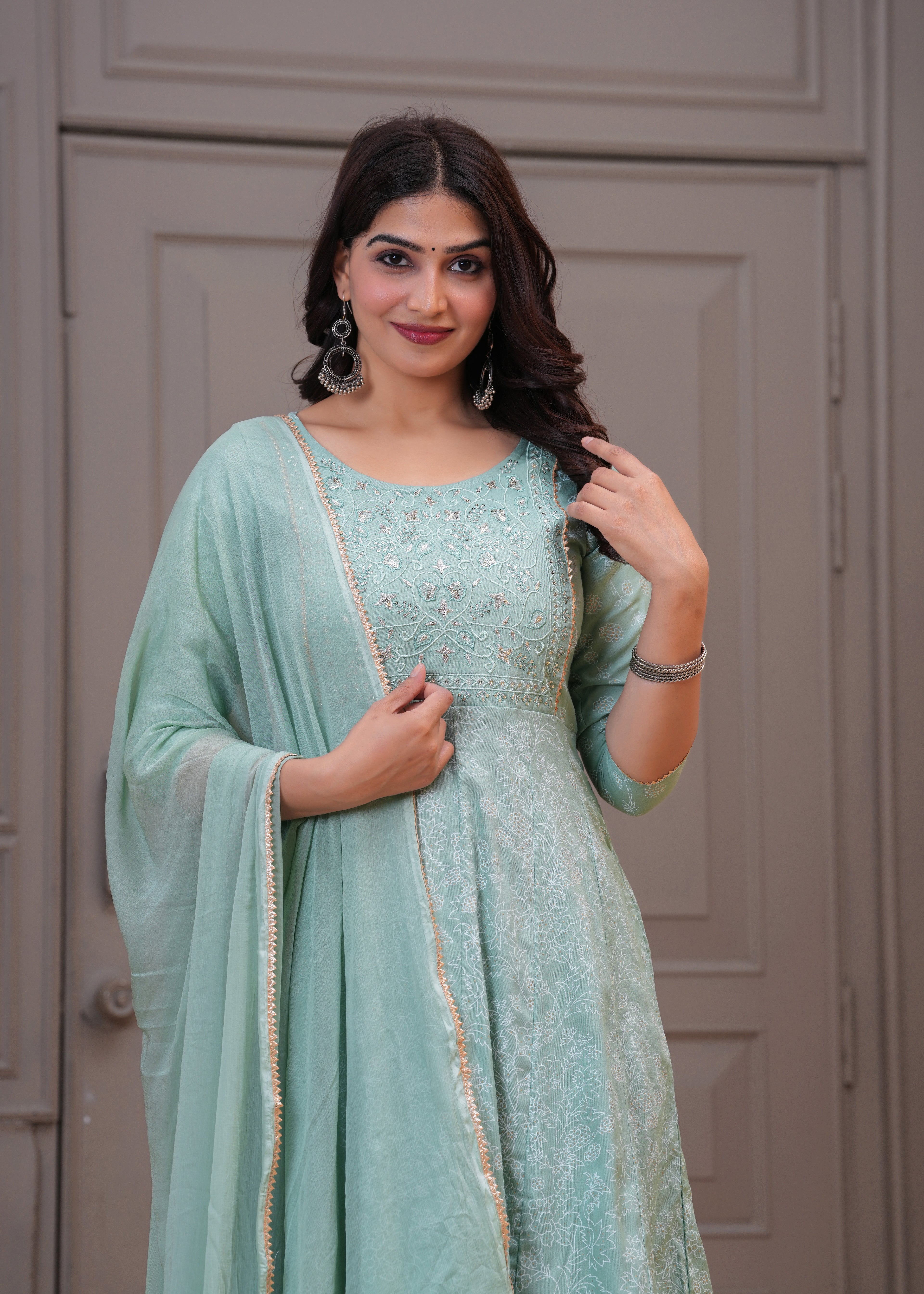 Women Rayon Kurta Pant Dupatta Set Light Green