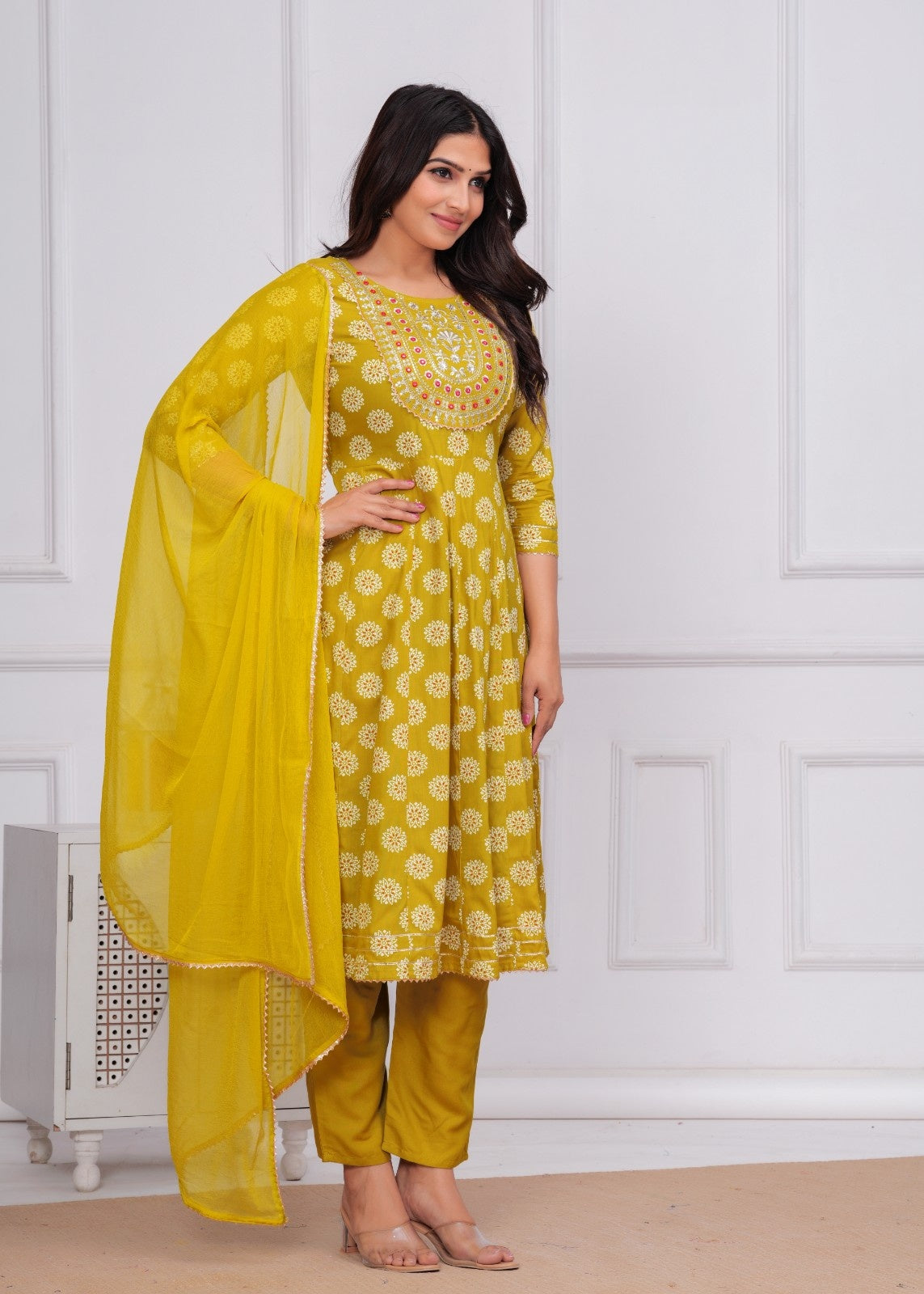 Women Rayon Kurta Pant Dupatta Set Mehndi