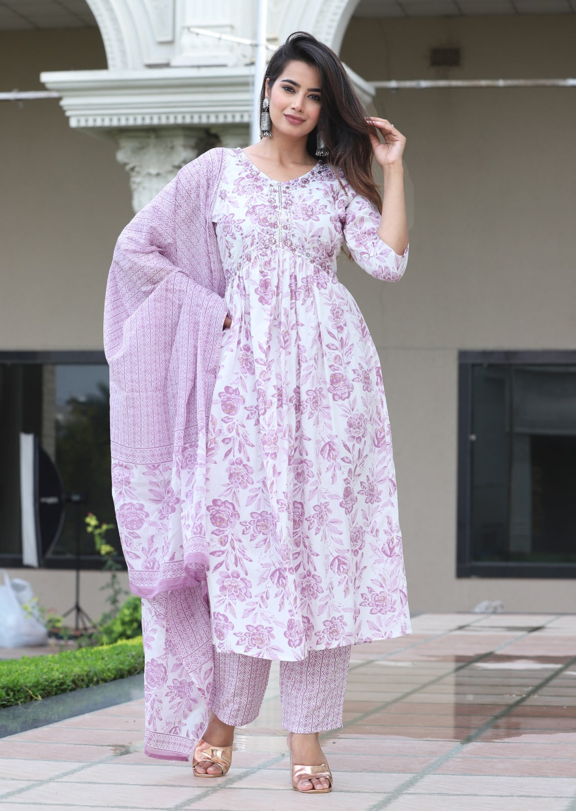 Women Rayon Kurta Pant Dupatta Set Lavender
