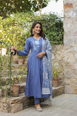 Blue Kurta Suit Set With Floral Embroidery