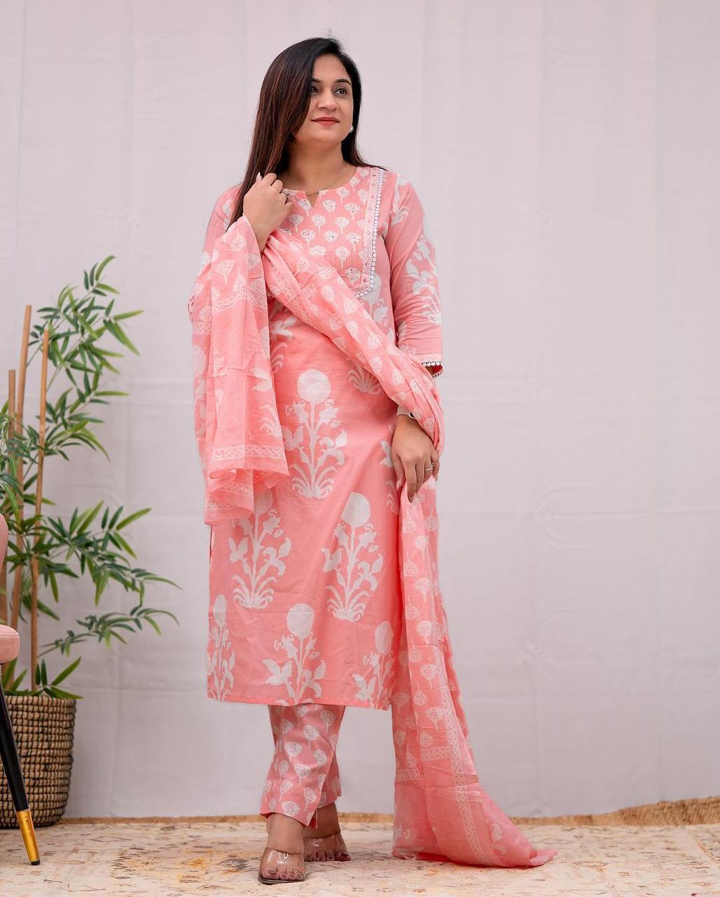 Graceful Peach Printed Cotton Kurta Set with Dupatta