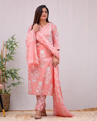 Graceful Peach Printed Cotton Kurta Set with Dupatta